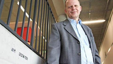 Einzigartig in Deutschland nennt Dekan Joachim Driller die Fakultät Design in Coburg. Auf dem Campus Design sind die Studiengänge Innenarchitektur, Architektur, Integriertes Produktdesign und Bauingenieurwesen "aktiv". Foto: Christiane Lehmann