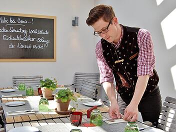 Restaurantfachmann Björn Reininger (Schuberts Wein & Wirtschaft, Bad Kissingen) ist Kellner mit Leib und Seele. Foto: Sigismund von Dobschütz