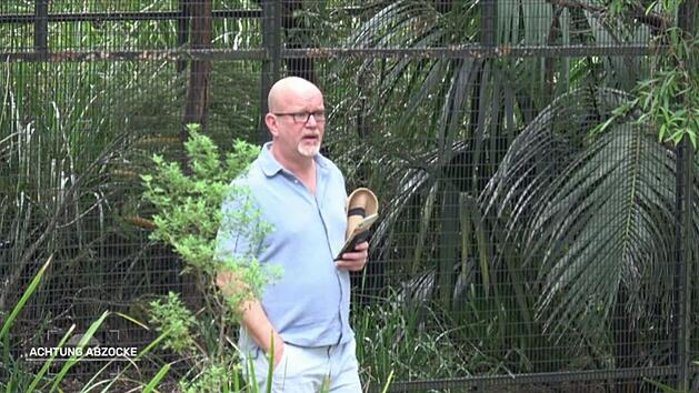 TV-Moderator ist von seiner Wildlifepark-Erfahrung sichtlich schockiert.