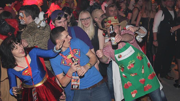 Superstimmung in der Kupferberger Stadthalle. Foto: Sonja Adam