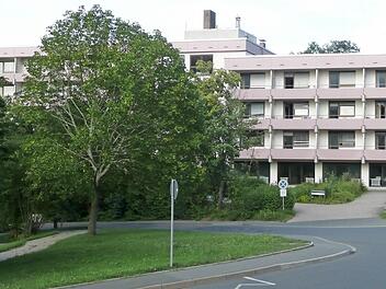 Im September wird voraussichtlich die Nutzung des ehemaligen Lichtenfelser Altenheimes als Asylbewerberunterkunft enden. Foto: Popp