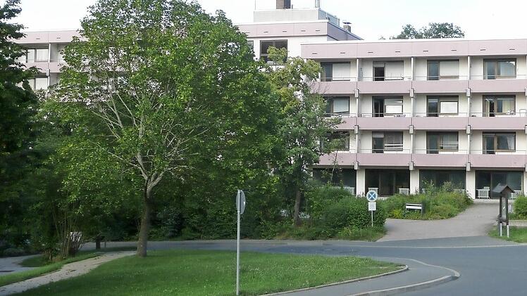 Im September wird voraussichtlich die Nutzung des ehemaligen Lichtenfelser Altenheimes als Asylbewerberunterkunft enden. Foto: Popp