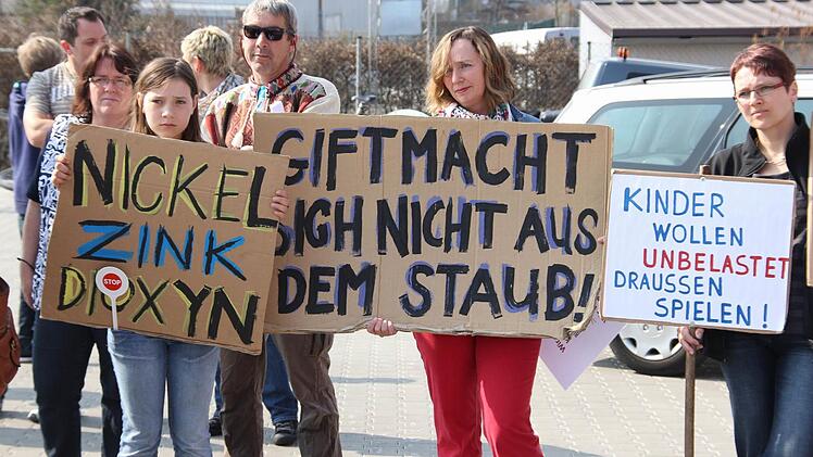 Frauen und Männer, Kinder und Senioren - die Probleme um die Firma Loacker erfassten alle Generationen, und sie protestierten mehrfach.