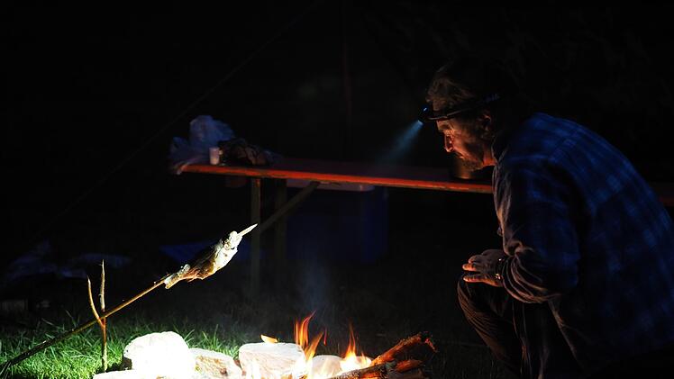 Ein Lagerfeuer finden viele Menschen reizvoll. Symbolfoto: Jürgen Schmitt