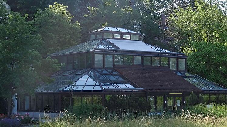 Das alte Palmenhaus wurde inzwischen durch einen Neubau ersetzt. Dieser Neubau wurde auch mit Hilfe von Bürger-Spenden errichtet.Foto: Jochen Berger