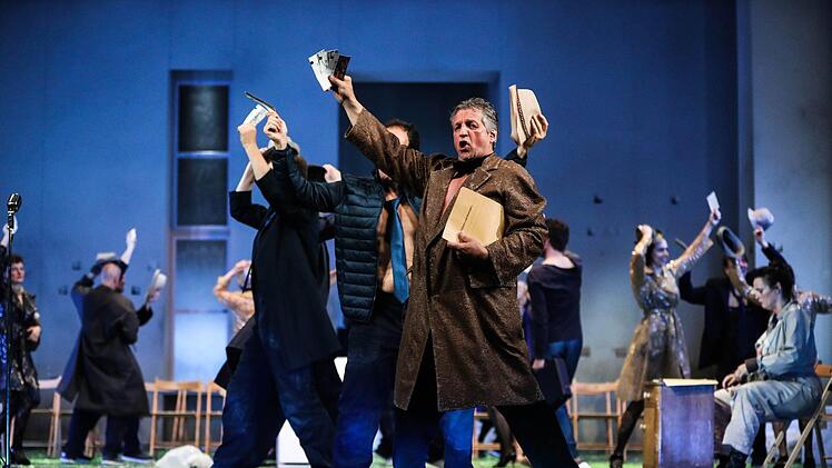 Die Oper "Aufstieg und Fall der Stadt Mahagonny" von Bert Brecht und Kurt Weill feierte Premiere am Landestheater Coburg. Regie führte Konstanze Lauterbach.Foto: Henning Rosenbusch