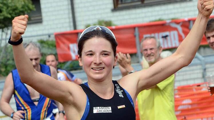 Wie man richtig jubelt, weiß auch Sarah Neukam.