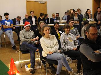 Was werden sie wohl später einmal beruflich machen? Manche wissen es schon, andere ließen sich bei der Veranstaltung der Stiftung Lebenspfad motivieren.Christiane Lehmann
