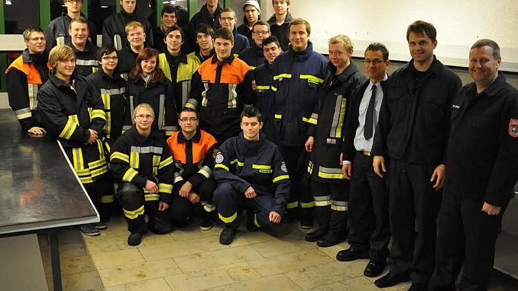 Die neuen Atemschutzgeräteträger aus den Feuerwehren