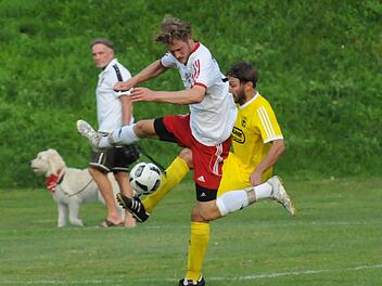 Der TSV Rannungen mit Christian Keller (vorne) konnte in Thulba mit Markus Kaufmann nicht das umsetzen, was die Mannschaft sich vorgenommen hatte. Gegen Krum soll das anders sein. Foto: ssp