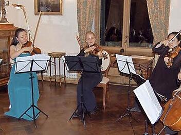 Die Musiker (von links): Angelika Stirner-Ebert, Megumi Ikeda, Juliane Saad, Zhuo Lu, Renate Kubisch und Philipp Grzondiel Foto: Andreas Welz