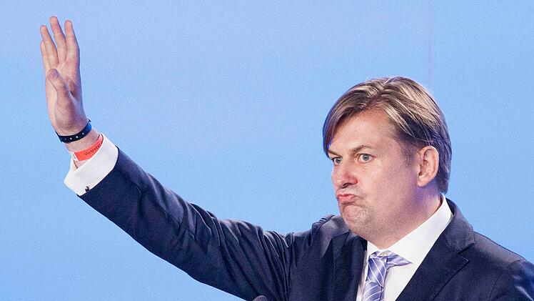 Nach umstrittener SS-Aussage: AfD bricht mit Spitzenkandidat Maximilian Krah