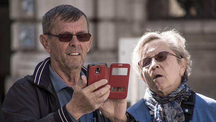 Nürnberg: Probleme mit dem Handy? Kostenlose Beratung wird angeboten