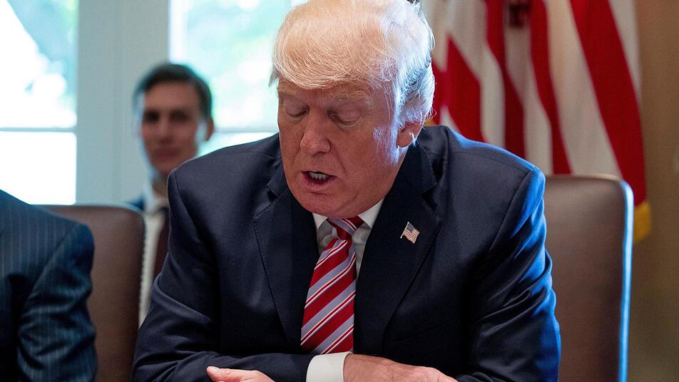 Hört gerne Lob: Donald Trump Foto: Andrew Harnik, dpa