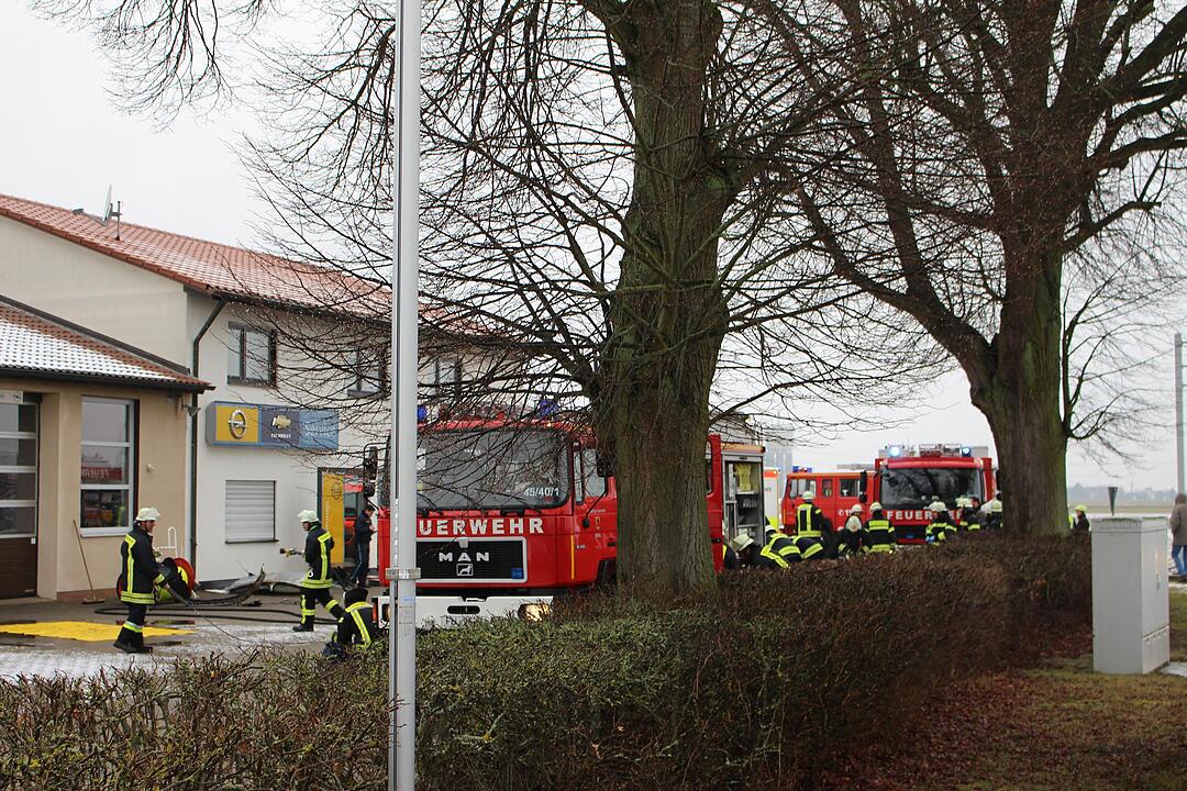 Landkreis Fürth: Auto überschlägt sich - 42-Jähriger lebensgefährlich verletzt