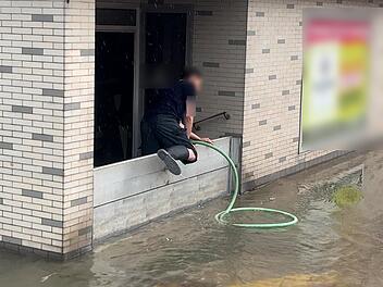Unwetter in Franken f&uuml;hrt zu &Uuml;berschwemmungen