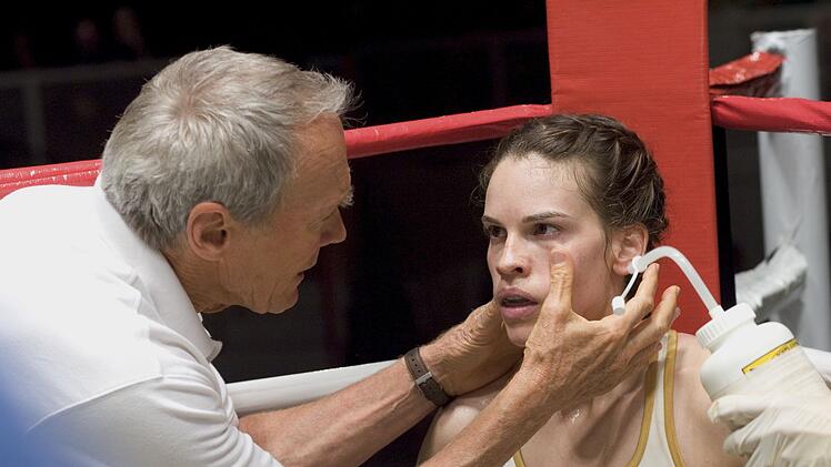 Unbeirrbar: Maggie (Hilary Swank) h&auml;lt an ihrem Ziel fest. Frank (Clint Eastwood) unterst&uuml;tzt sie dabei.
