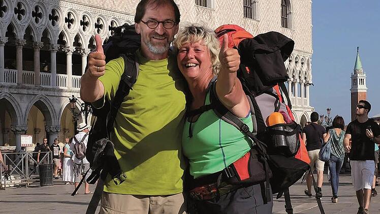 Gabi Schülein und Georg Hofmann auf dem Markusplatz in Venedig. Fotos: privat