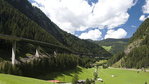 Br&uuml;ckensanierung auf der Brennerautobahn hat begonnen: Was Reisende 2025 wissen m&uuml;ssen