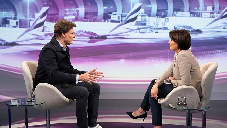 Europa m&uuml;sse jetzt zusammenstehen, forderte Carsten Maschmeyer am Mittwochabend bei Maischberger.