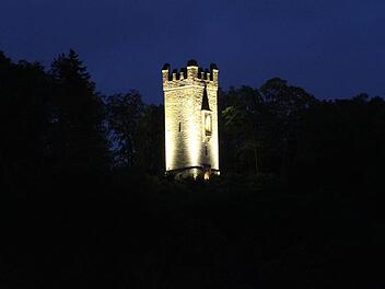 Der Eckardtsturm wird bereits - auf Initiative von Stadtbild Coburg - nachts angestrahlt.Ulrike Nauer