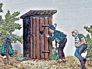 "Bayerische Männer in Not" stellen diese Figuren im Kleinformat im Deutschen Zinnfigurenmuseum auf der Kulmbacher Plassenburg dar.