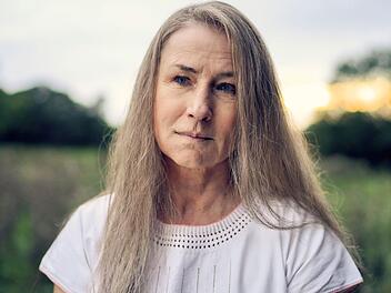 Selma (Corinna Harfouch) hat eine besondere Gabe.