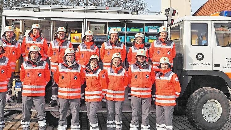 Die aktive Truppe: Mit ihrer Schnelleinsatzgruppe "Technik und Sicherheit" zählt die BRK-Bereitschaft Memmelsdorf mit ihrem Gerätewagen, einem Lkw Steyr, zu den Stützen im Katastrophenschutz.  Foto: Björn Schwabe