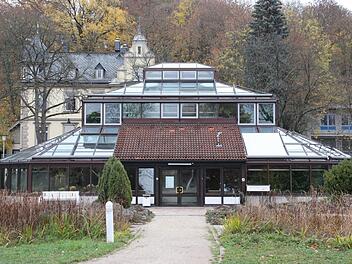 Das Palmenhaus im Rosengarten von Westen her gesehen. Foto: Simone Bastian