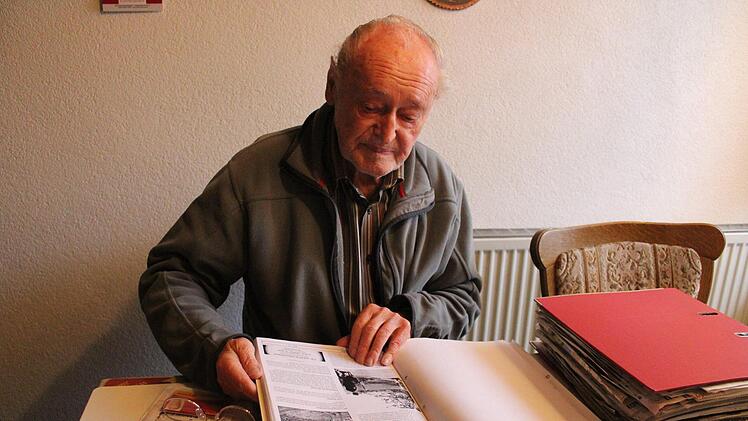 Otto Heinlein war regelmäßig  an der ehemaligen Grenze unterwegs. Er hat alles dokumentiert, was sich um Stockheim herum ereignet hat. Foto: Cindy Dötschel