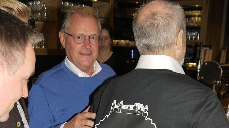 Verdienter Mann: Jürgen W. Heike wurde im "Bayrish Pub" gebührend verabschiedet.Foto: Berthold Köhler