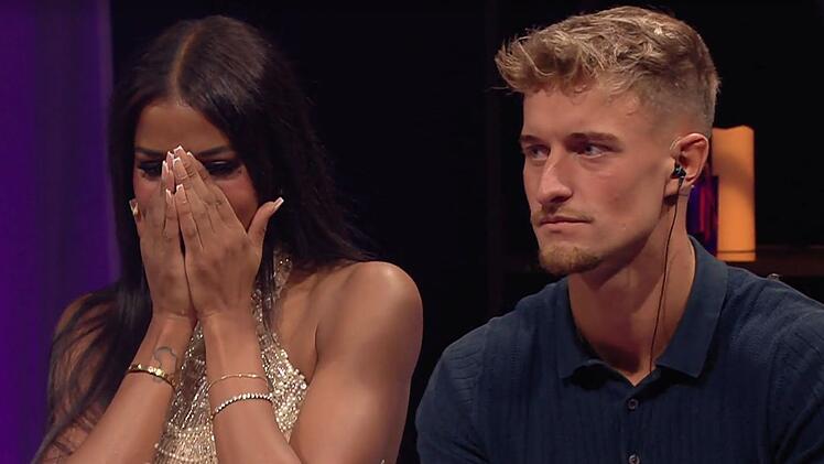 Brenda sind ihre eigenen Bilder peinlich.