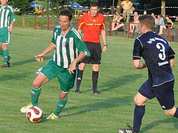 Schlaifhausens Spielertrainer Christian Hassa (l.) verlässt den Verein am Saisonende. Foto: Archiv