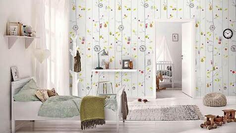 Für märchenhafte Träume: Das Dekor "Märchenwald" verleiht jedem Kinderzimmer eine gemütliche Atmosphäre. Fotos: djd/Knauf Bauprodukte