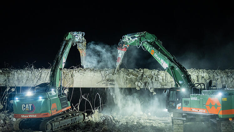 Brückenabriss in Bamberg: Instabiles Bauwerk binnen einer Nacht zerlegt