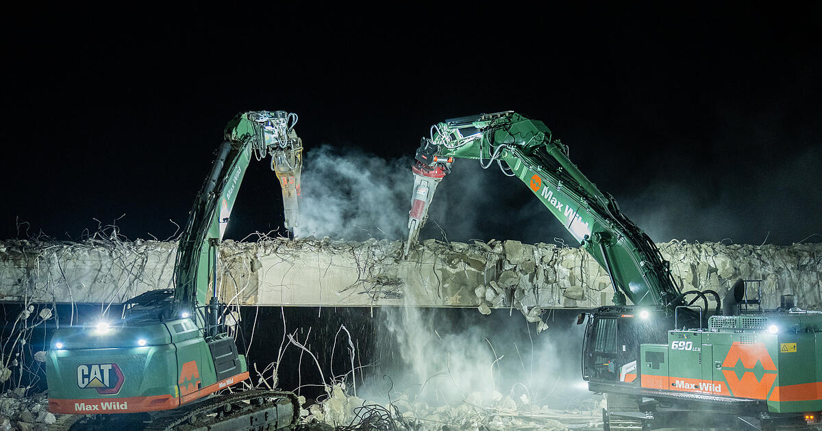B22/B505: Brückenabriss bei Strullendorf - Bilder von Bagger-Aktion