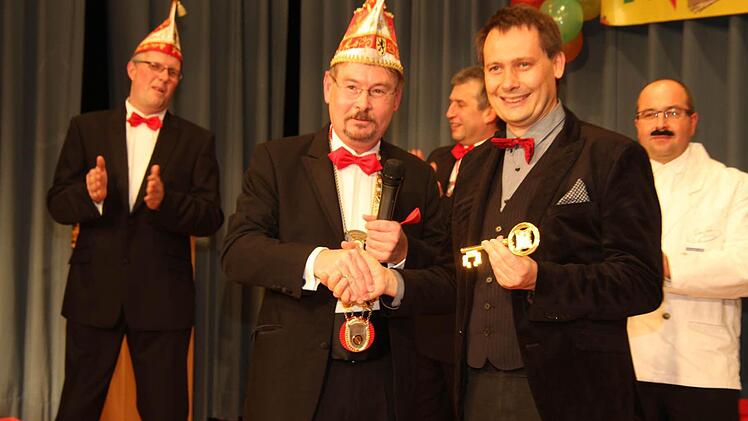 Der Schlüssel ist weg - jetzt regiert in Stanich die Narretei .