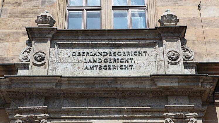 Ein 25-Jähriger aus Forchheim musste sich gleich wegen sechs Straftaten vor Gericht verantworten.  Foto: Barbara Herbst