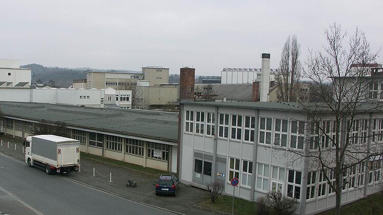 Eine sinnvolle und zuträgliche Umnutzung der denkmalgeschützten Textilfabrik für Lebensmittelzwecke ist nicht möglich gewesen, so dass der Denkmalschutz seine Zustimmung zum Abbruch gegeben hat.