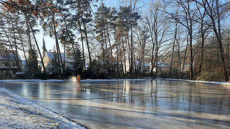 Erlangen: Stadt überrascht mit zwei neuen Eisflächen