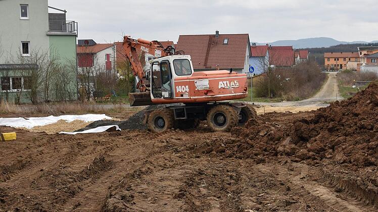 Im Baugebiet Osterfeld II in Haßfurt baut die Stadt Haßfurt eine neue Kinderkrippe. Foto: Ulrike Langer