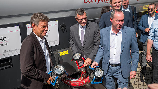 Erlangen: Hydrogenious entl&auml;sst fast halbe Belegschaft - "schmerzhaft"