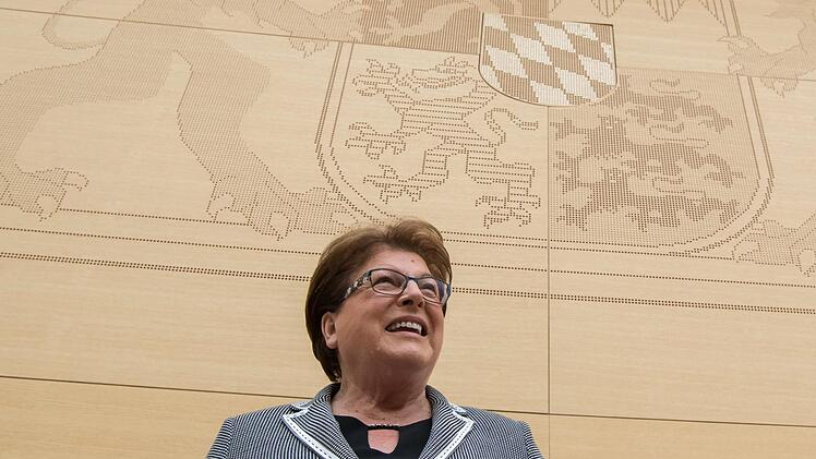 Nach 42 Jahren im bayerischen Landtag ist Schluss f&uuml;r die W&uuml;rzburgerin Barbara Stamm. Die Unterfr&auml;nkin  galt als eine der beliebtesten CSU-Politikerinnen. Foto: Peter Kneffel/dpa