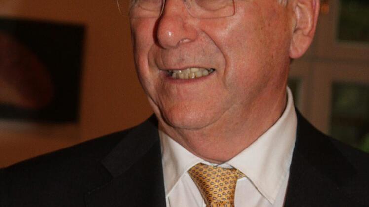 Der ehemalige Bundesfinanzminister Theo Waigel ist zu Gast in Neudrossenfeld. Foto: Sonny Adam