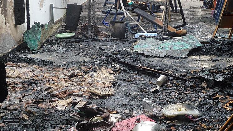 Blick auf den Balkon aus der Küche Nehlert und Seitz Foto: Stefanie Karl