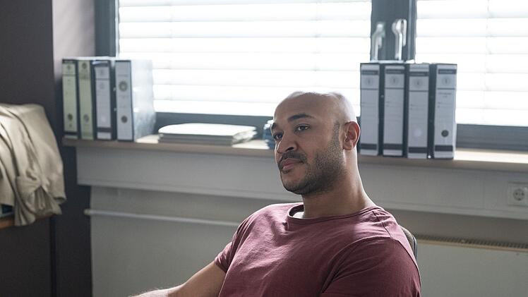War Kollege Patrick Odonkor (Malick Bauer) selbst in rechtsextremen Gruppenchats involviert?