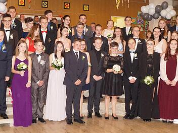 Abschlussball an der Grund- und Mittelschule Gößweinstein  Foto: Thomas Weichert