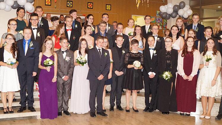 Abschlussball an der Grund- und Mittelschule Gößweinstein  Foto: Thomas Weichert