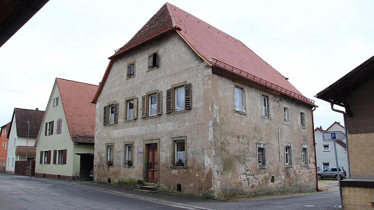 Ins Kleebauernhaus sollen nach der Sanierung noch in diesem Jahr die ersten Flüchtlinge einziehen.  Foto: Andreas Dorsch