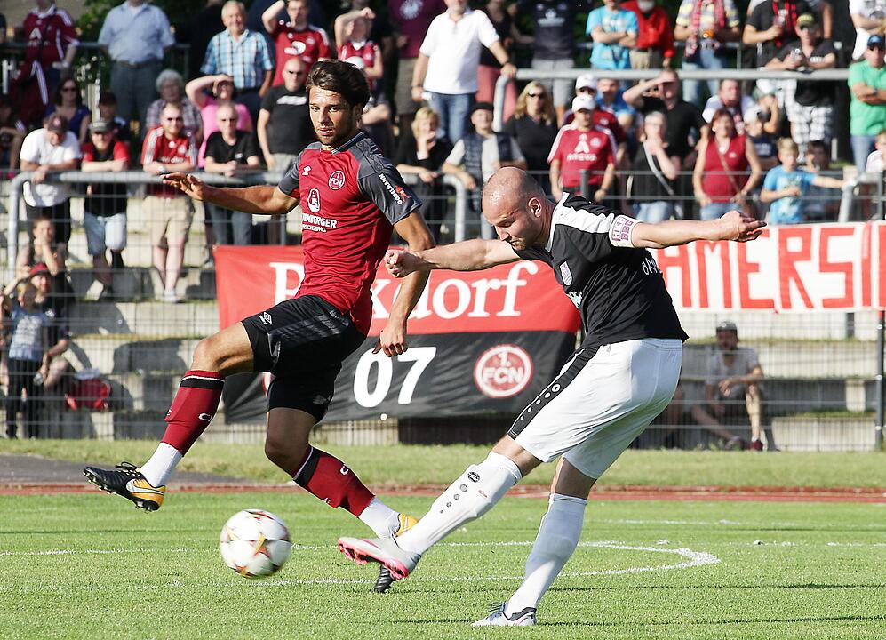 1. FC Nürnberg gewinnt im Test beim FC Eintracht Bamberg